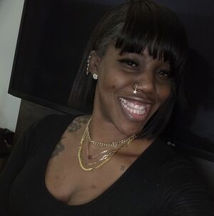 Meet your Posher, Quinn